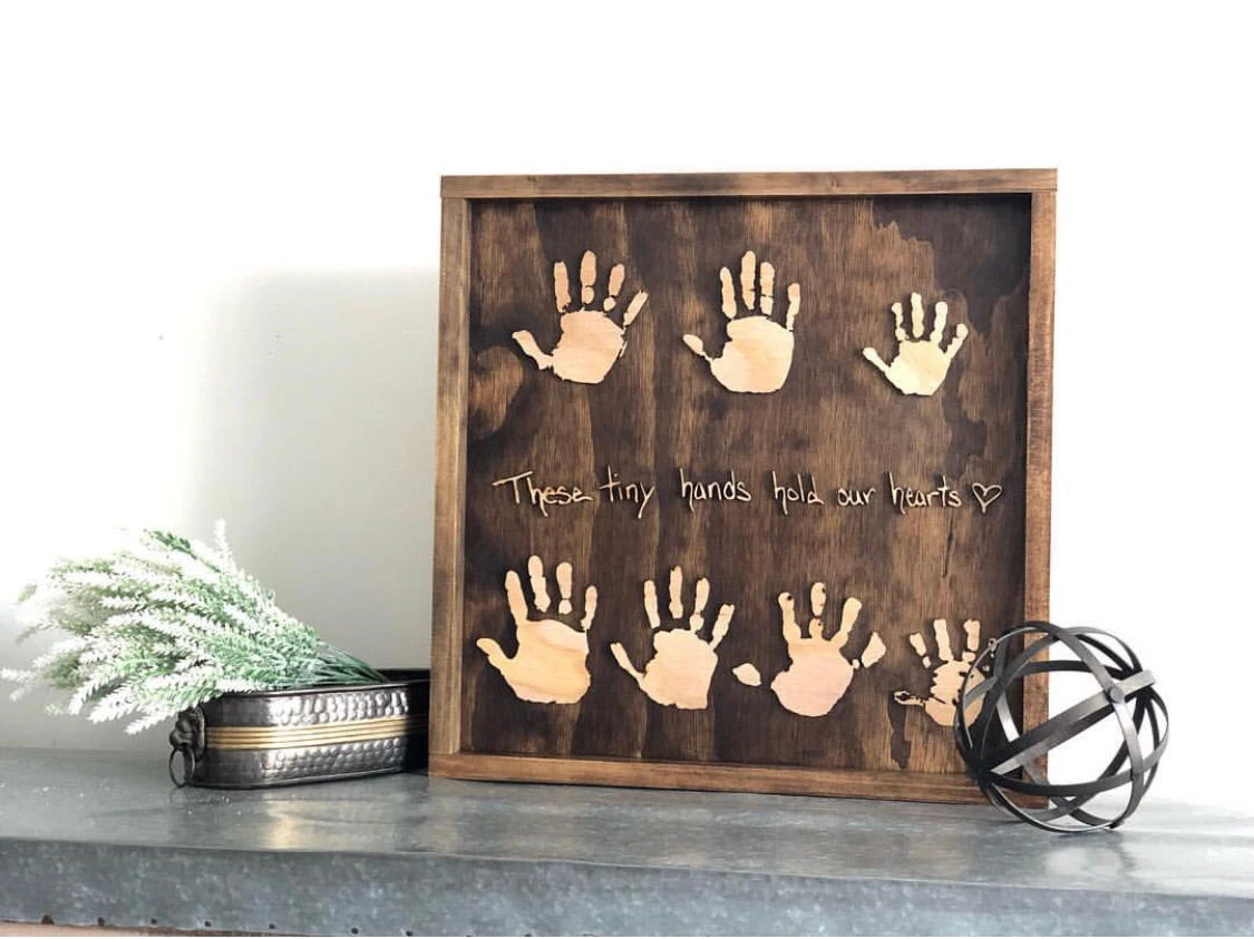 Multiple Hands or Footprint Signs
